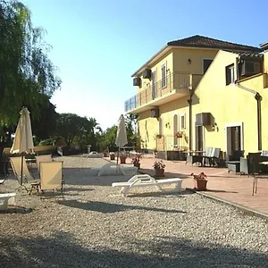 Agroturismo Oasi Del Fiumefreddo